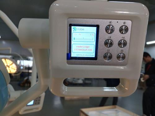 Available Common Surgery Ceiling Operating Lamp
